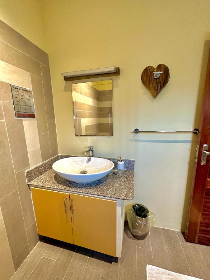 Seaside Self Catering Lejlighed Anse Royale Eksteriør billede